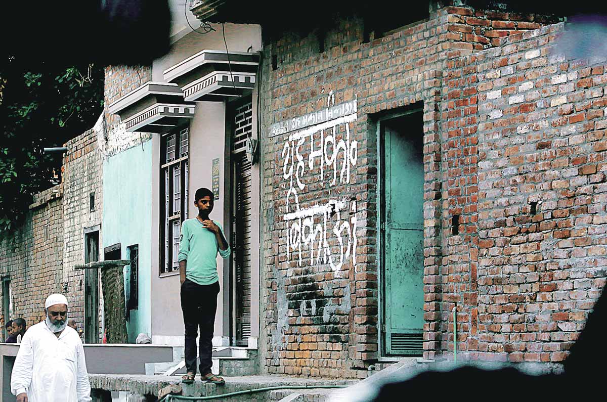 Kairana, HIndu Exodus, BJP retacts statement, Hindu family movement not communal cause, Hindu Muslim family move from Kairana, Hindu family move due to duress, BJP MP Hukum Singh, BJP on Exodus, SP on Exodus, BSP on Exodus, Latest news, UP news, Uttar Pradesh News, NAtional NEws, India news