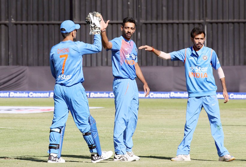 Dhawal Kulkarni, Kulkarni, Kulkarni wicket, Kulkarni bowling, MS Dhoni, Dhoni, Dhoni Kulkarni, india vs Zimbabwe, Ind vs Zim, Zim vs Ind, Cricket