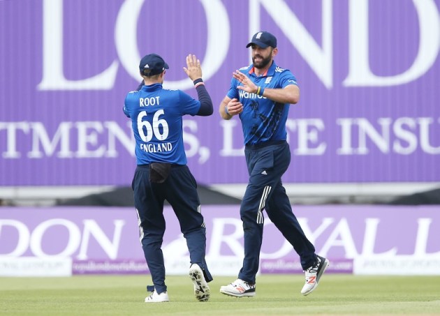 Liam Plunkett, Plunkett, Plunkett bowling, England vd Sri Lanka, SL vs Eng, Eng vs SL, Sri Lanka vs England, Cricket