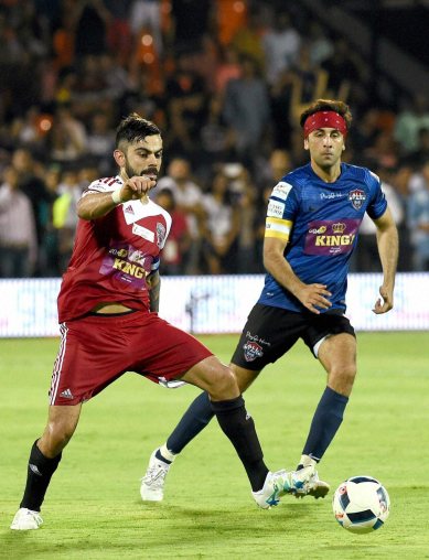 live football score, football match, virat kohli abhishek bachchan, kohli bachchan live football, Celebrity Clasico 2016, charity football match live, ms dhoni, ajinkya rahane, football