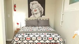 Marilyn Monroe, Marilyn Monroe's birthday, Marilyn Monroe birthday, Marilyn Monroe's 90th birth anniversary, Airbnb, Airbnb homes, Airbnb rooms, Airbnb accommodation, Marilyn Monroe inspired homes, Andy Warhol, Marilyn Monroe painting, Andy Warhol artwork