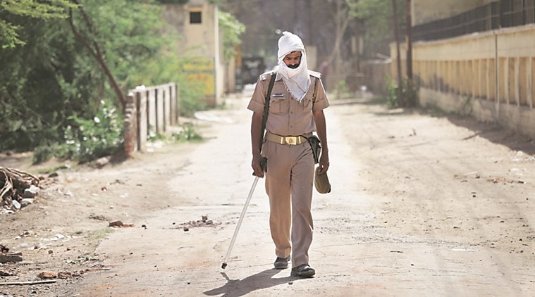 Mathura violence, Mathura probe, Mathura violence compensation, Compensation in Mathura violence, Probe into Mathura violence, Probe into Jawahar Bagh clashes, Enquiry in Mathura clashes, Jawahar Bagh Mathura, Jawahar Bagh Mathura violence, Clashes in Jawahar Bagh Mathura, Mathura clashes, UP government, Uttar Pradesh state government, UP state government, latest news, india news, mathura news, Mathura, Mathura clashes, Mathura violence, CM Akhilesh Yadav, Mathura violence politics, Mathura deaths, UP clash, uttar pradesh clash, mathura clash, Jawahar Bagh by activists, azad bharat vidhik Vaicharik Kranti Satyagrahi, H R Sharma, policeman dead, cdead policeman, mathura police dead, uttar pradesh news, india news