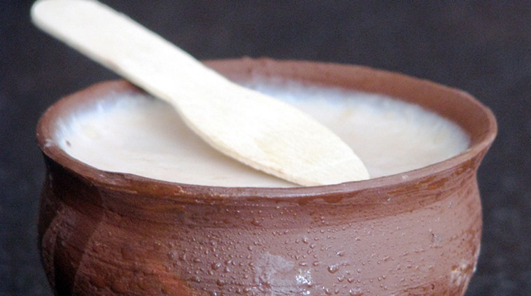 probiotics, benefits of probiotics, mishti doi, inflammatory bowel disease, digestive tract problems, how to avoid bowel issues, live bacteria, yeasts, Crohn's disease, ulcerative colitis