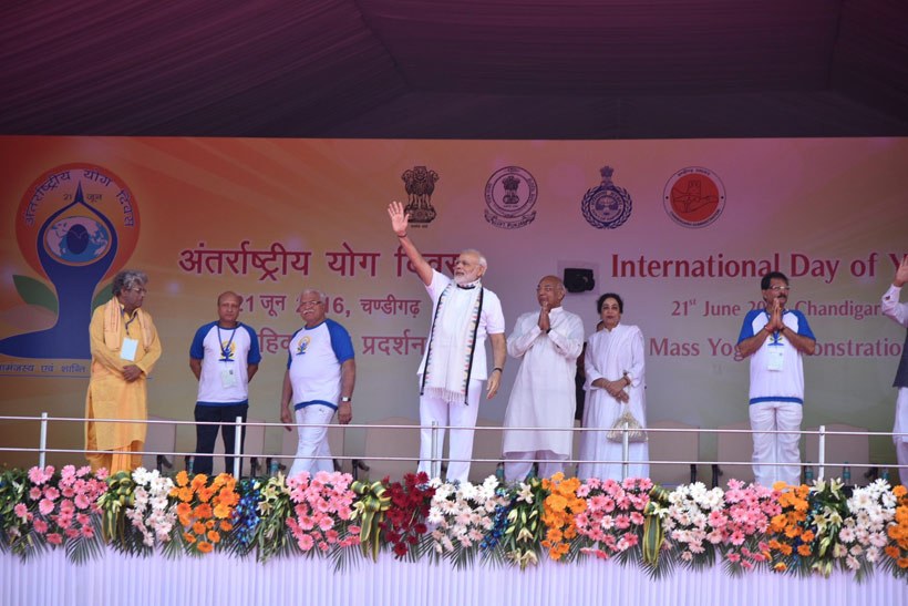 international yoga day, yoga day, pm modi yoga, narendra modi, narendra modi international yoga day, international yoga day speech, narendra modi speech, chandigarh yoga day, modi chandigarh speech, modi does yoga, india news