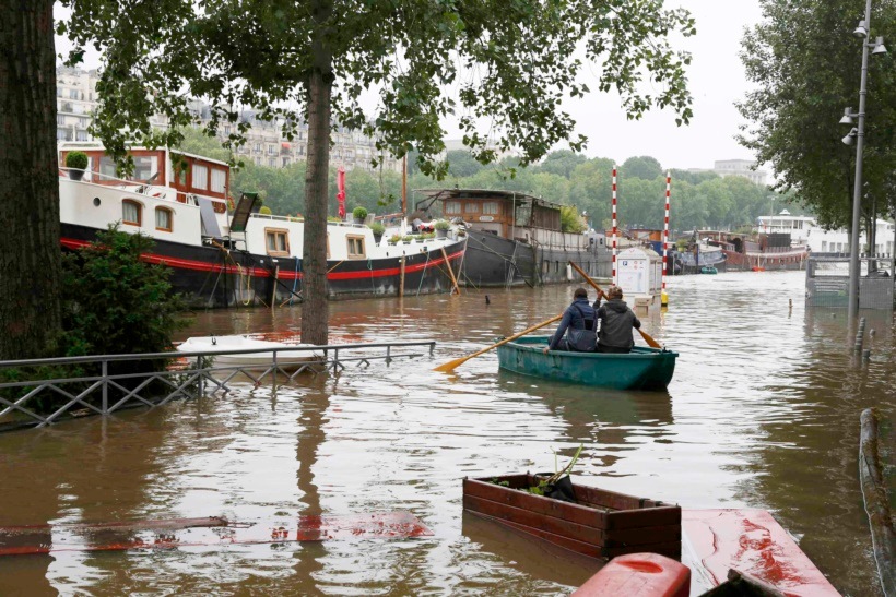 Europe flood, france, france flood, paris floods, floods in Paris, germany, germany flood, paris flood, paris, Seine floods, france flood emergency,paris museums floods, Louvre, Orsay, Louvre museums floods, Orsay meusems floods, Texas floods, Texas, Flood casualities, Floods deaths, Deaths due to floods, Flood pictures, world news