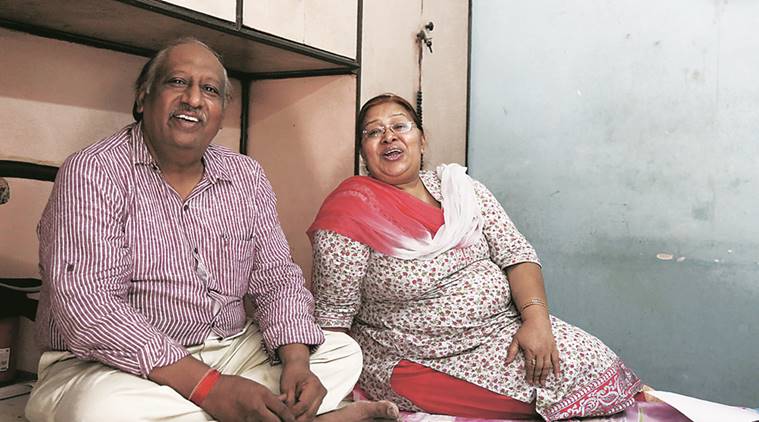 pashchim vihar, encroachment in pashchim vihar, woman fights encroachment, west delhi encroachment, delhi police, asha agarwal, DDA, delhi development authority, delhi, delhi news, indian express news