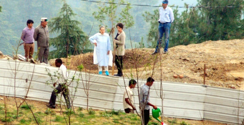 Sonia Gandhi, Congress president Sonia Gandhi, Priyanka Gandhi, Shimla, Sonia Gandhi in Shimla, Sonia gandhi home, Sonia gandhi private tour, Sonia Gandhi private visit to Shimla, Wildflower Hall, sonia gandhi photos, Sonia Gandhi pics, Sonia Gandhi picture gallery