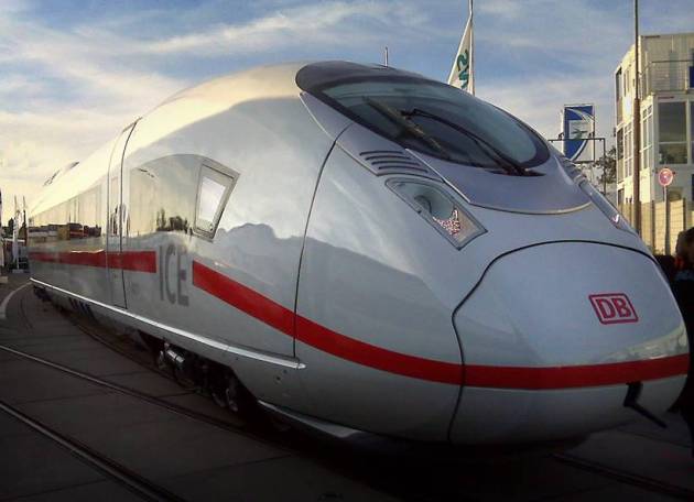 fastest trains, bullet trains, top ten trains, world fastest trains, trains world, worlds top trains, top trains world, best train pics, best train pictures, fast trains