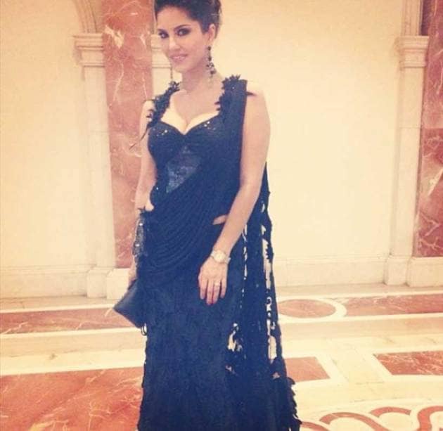 Sunny Leone Goes Ethnic 10 Times She Looked Gorgeous In A Sari 8338