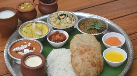 thali, Indian thali, traditional thali, Bengali thali, origin of thali, thali arrangement, how to arrange traditional thali,