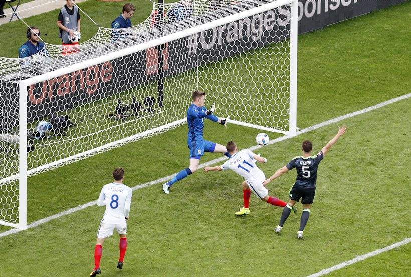 Euro 2016 photos, Euro 2016 pics, Euros photos, Euros pics, football photos, European championships photos, Euro 2016 pictures, Euro 2016 images, Euro 2016 pictures, England vs Wales photos, England Wales photos, Wales England photos, Wales England pics