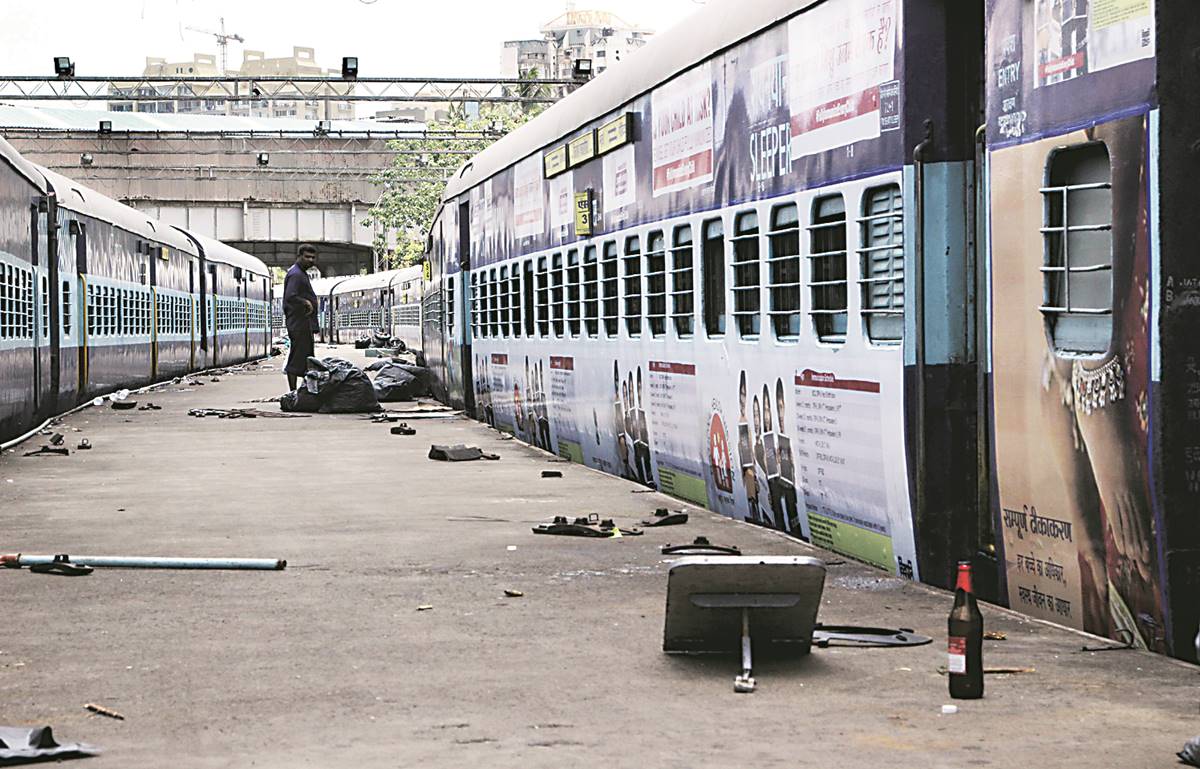 Maharashtra 22yrold woman thrown off running train Mumbai News