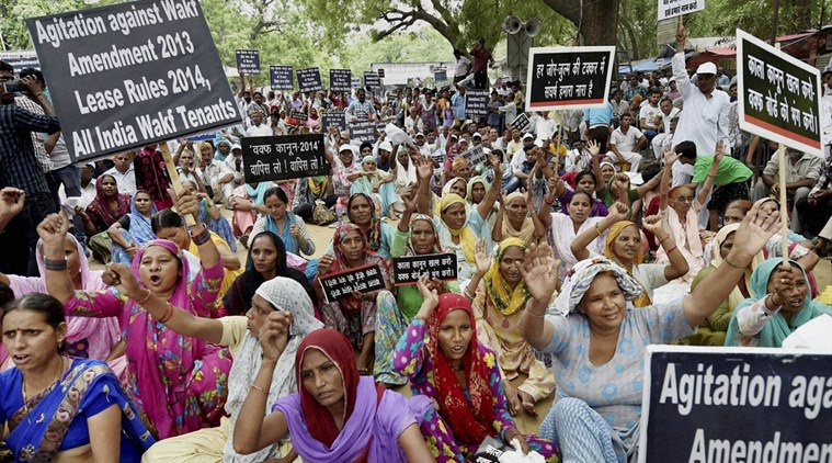 Trader-tenants of Waqf properties stage protest | India News - The ...