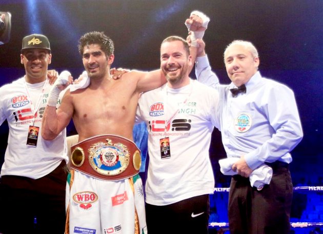 Vijender Singh, Vijender Singh photos, Vijender Singh images, Vijender boxing, Vijender Kerry Hope, Vijender Singh boxing photos, boxing photos, boxing images, boxing wallpapers