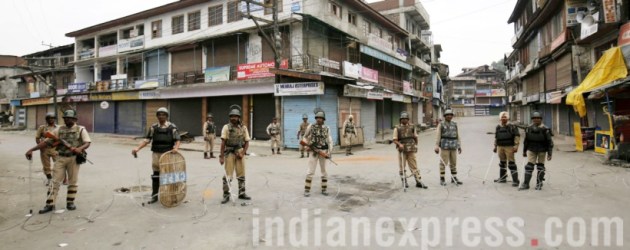 Kashmir, Kashmir violence, armed forces, Kashmir curfew, curfew, curfew in Kashmir, Jammu and kashmir, jammu and kashmir curfew, separatists, Kashmir protests, Kashmir valley, Burhan Wani, Kashmir photos, Kashmir protest photos, jammu & kashmir photos, Kashmir protest photo gallery