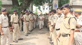 arvind kejriwal, cm kejriwal, arvind kejriwal secretary, graft case, graft charges, kejriwal secretary held, cm secretary graft charges, cbi, rajendra kumar, corruption case, indian express news, delhi, delhi news