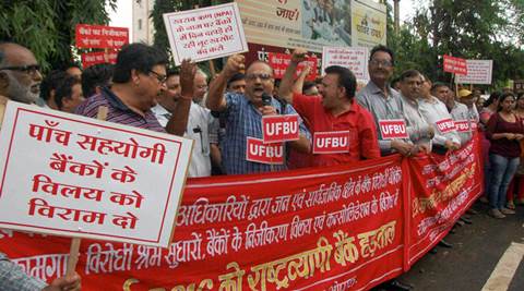 Strike hits banks across India