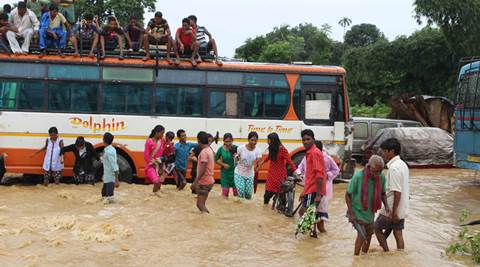 Floods hit tea production in North Bengal | India News - The Indian Express