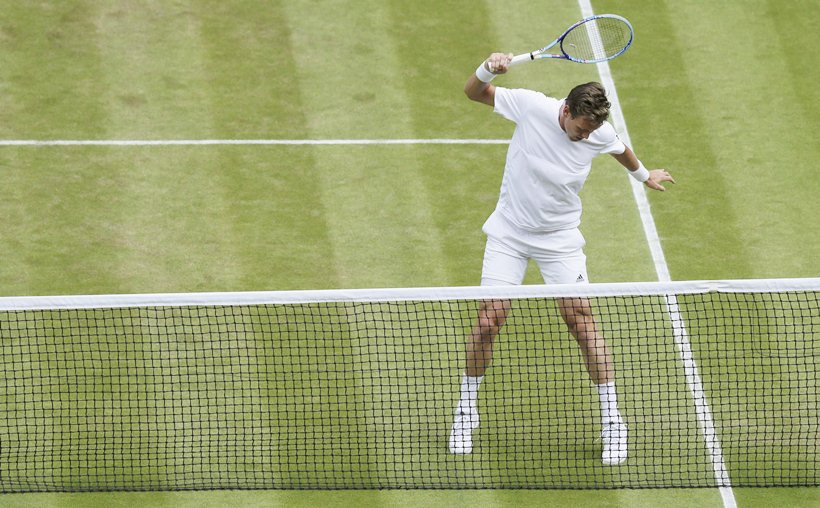 Wimbledon 2016, Wimbledon photos, Wimbledon images, Wimbledon 2016 photos, Wimbledon wallpaper, Roger Federer, Federer, Federer down photo, Federer down wallpaper, Federer wallpaper, Milos Raonic, Raonic, Federer Raonic, Federer Raonic photos, Andy Murray, Murray, Tomas Berdych, Murray Berdych, Murray Berdych photos, Murray Berdych images, tennis photos