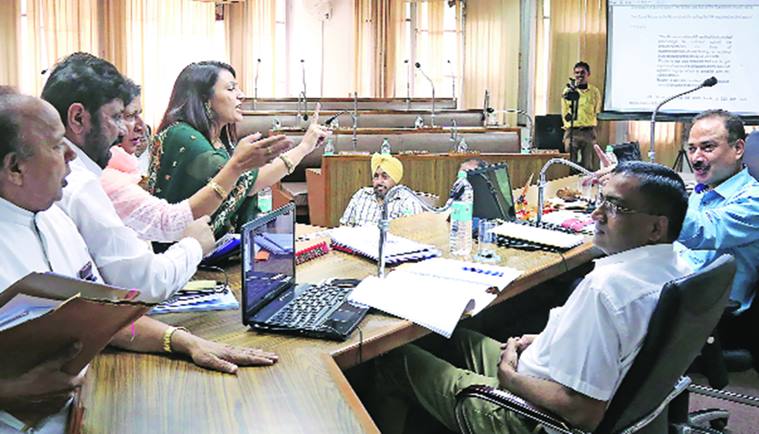 chandigarh, mohali, chandigarh cleaning mohali cleaning system, chandigarh health, chandigarh cleanliness, chandigarh streets, chandigarh garbage, chandigarh news