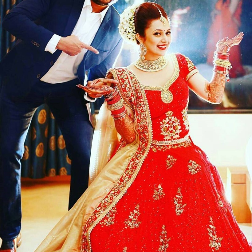 Divyanka Tripathi Wedding Lehenga,Velvet lehenga choli,party wear lehenga  cho… | Divyanka tripathi wedding, Girls boutique dresses, Indian wedding  photography poses