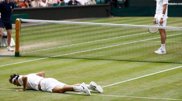 Wimbledon 2016, Wimbledon photos, Wimbledon images, Wimbledon 2016 photos, Wimbledon wallpaper, Roger Federer, Federer, Federer down photo, Federer down wallpaper, Federer wallpaper, Milos Raonic, Raonic, Federer Raonic, Federer Raonic photos, Andy Murray, Murray, Tomas Berdych, Murray Berdych, Murray Berdych photos, Murray Berdych images, tennis photos