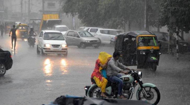 Gurgaon, gurugram, gurugram traffic jam, gurgaon traffic, traffic jam, gurgaon rains, water logging, traffic jam in gurgaon, Gurgaon traffic, gurgaon traffic status, gurugram water logging, gurgaon traffic status, gurgaon jam, gurgaon road jam, Gugaon, New Delhi, Traffic, Delhi-Gurgaon Expressway Traffic, traffic news, Gurgaon news, Haryan News, latest news, world news, traffic in Gurgaon, gurugram news, latest new, India news, traffic news