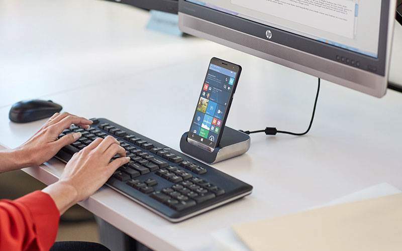 HP Elite x3 is powered by Qualcomm Snapdragon 820 processor coupled with 4GB RAM. It supports Continuum feature (Source: HP)