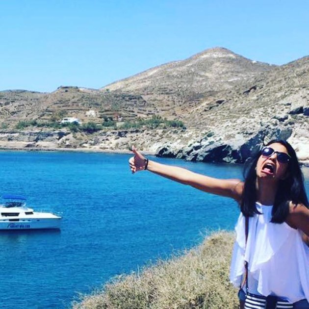 woman honeymoon without husband, huma mobin, hilarious photos of honeymoon without husband, greek tragedy, pakistani woman goes on honeymoon without husband