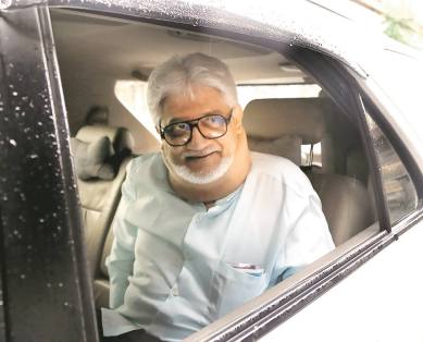 bal thackerey, jaidev thackerey, uddhav thackerey, bal thackerey will case, bal thackerey will, thackerey family mumbai, thackerey family shiv sena, india news