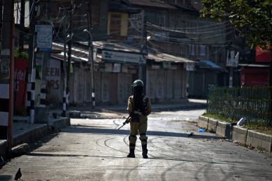 Kashmir, kashmir, news, Latest news, Curfew extended to more places in kashmir, Kashmir news, India news, latest news, latest on Kashmir curfew