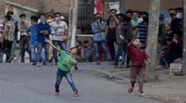 kashmir protest, sonia gandhi, narendra modi, army in kashmir, jammu and kashmir, kashmir crisis, army veterans in kashmir, army chief visits kashmir, burhan wani death, hizbul militant kashmir, militant killed in kashmir, press gagged in kashmir, gun pellets kashmir, kashmir news, india news