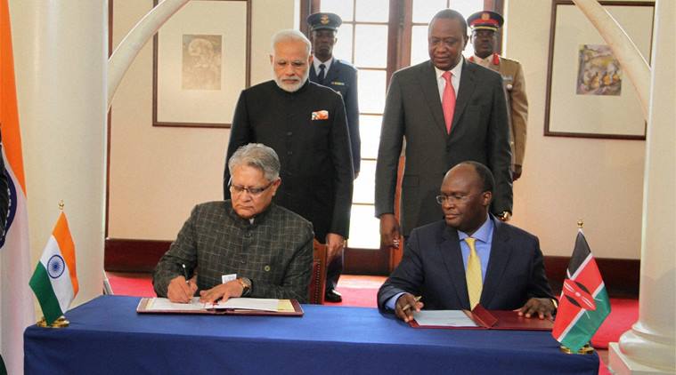 Nairobi: Prime Minister Narendra Modi and President of Kenya, Uhuru Kenyatta witness signing of agreements in Nairobi, Kenya on Monday. PTI Photo   (PTI7_11_2016_000257A)