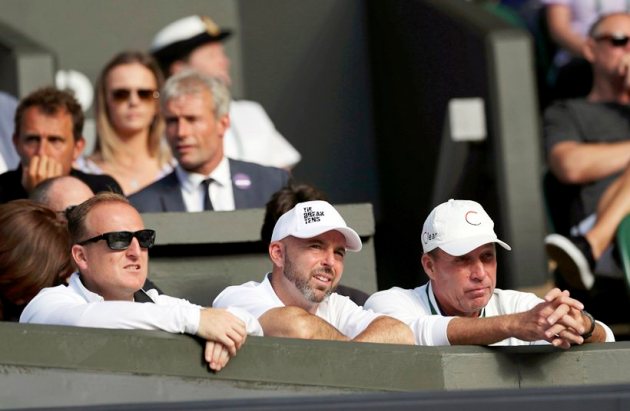 Wimbledon 2016, Wimbledon photos, Wimbledon images, Wimbledon 2016 photos, Wimbledon wallpaper, Roger Federer, Federer, Federer down photo, Federer down wallpaper, Federer wallpaper, Milos Raonic, Raonic, Federer Raonic, Federer Raonic photos, Andy Murray, Murray, Tomas Berdych, Murray Berdych, Murray Berdych photos, Murray Berdych images, tennis photos