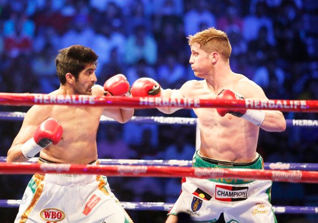 Vijender Singh, Vijender Singh photos, Vijender Singh images, Vijender boxing, Vijender Kerry Hope, Vijender Singh boxing photos, boxing photos, boxing images, boxing wallpapers