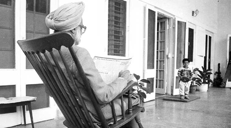 Manmohan Singh, opening of Indian economy, 1991 economic reforms, 1991 economic crisis, Manmohan Singh Indian economy, PV Narasimha Rao, RBI, indian rupee, indian rupee against dollar, indian currency rate, indian currency, rupee rate, rbi, indian rupee value, india economic crisis, global credit rating, rupee value, foreign currency, rupee devaluation, business news, currency market, business market, stock exchange, latest news