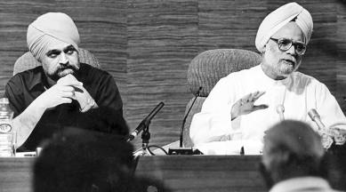 Montek Singh Ahluwalia, indian economy, 25 years india, 25 years of indian economy, pv narasimha rao, opening of indian economy, 1991 economic reforms, 1991 economic crisis, manmohan singh indian economy, pv narasimha rao, rbi, indian rupee, indian rupee against dollar, indian currency rate, indian currency, rupee rate, rbi, indian rupee value, india economic crisis, global credit rating, rupee value, foreign currency, rupee devaluation, business news, currency market, business market, stock exchange, latest news