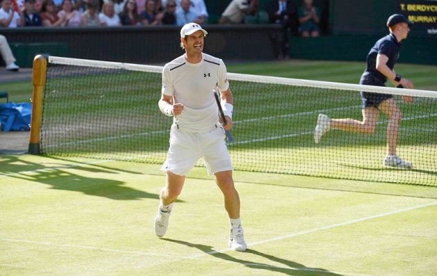 Wimbledon 2016, Wimbledon photos, Wimbledon images, Wimbledon 2016 photos, Wimbledon wallpaper, Roger Federer, Federer, Federer down photo, Federer down wallpaper, Federer wallpaper, Milos Raonic, Raonic, Federer Raonic, Federer Raonic photos, Andy Murray, Murray, Tomas Berdych, Murray Berdych, Murray Berdych photos, Murray Berdych images, tennis photos