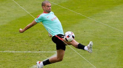 Pepe foi o melhor jogador do Euro'2016