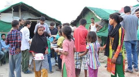 Delhi: ‘Robin Hood Army’ collaborates with restaurants to feed the ...