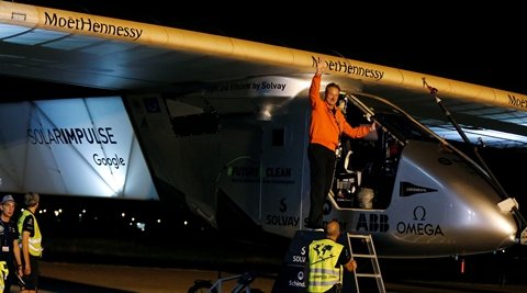 Un avión solar parte de España rumbo a la penúltima etapa de la vuelta al mundo |  Noticias de tecnología