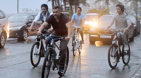 Salman Khan, Shah Rukh Khan take Aryan along as they go cycling on Mumbai's roads, see pics | Entertainment News,The Indian Express