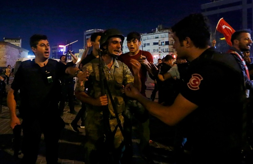turkey, military coup, Turkey military, military tanks turkey, tanks in turkey, Turkey military coup, military uprising Turkey, news, latest news, international news, Turkey news, world news, turkey coup in pictures, turkey coup attempt pictures, social media turkey, Tayyip Erdogan, Istanbul airport, Istanbul airport military coup, Turkey uprising, Turkey situation, Turkey political situation, Turkey democracy, Turkey military