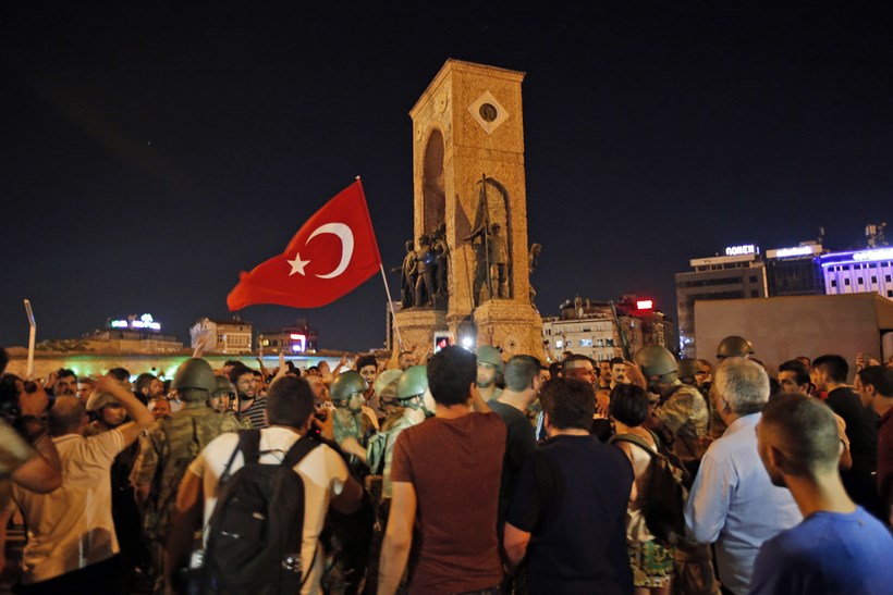 turkey, military coup, Turkey military, military tanks turkey, tanks in turkey, Turkey military coup, military uprising Turkey, news, latest news, international news, Turkey news, world news, turkey coup in pictures, turkey coup attempt pictures, social media turkey, Tayyip Erdogan, Istanbul airport, Istanbul airport military coup, Turkey uprising, Turkey situation, Turkey political situation, Turkey democracy, Turkey military