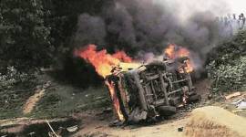 accident, bus accident, school children accident, school bus accident, bhadohi accident, rpf, arrest, school van driver arrest, indian express news, india news