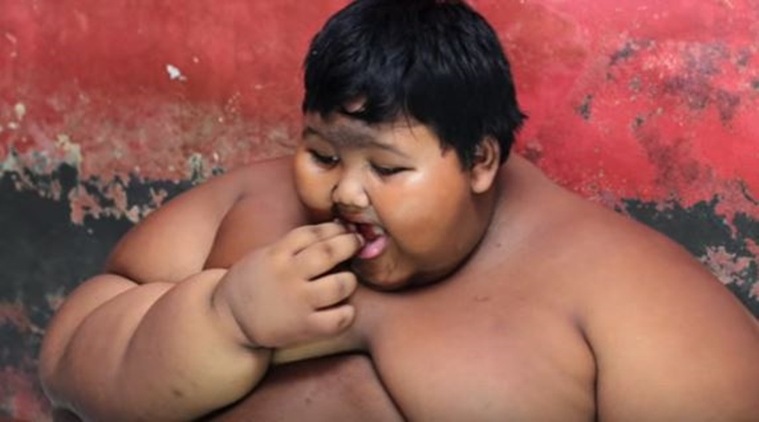 Arya Permana is a 10-year-old child in Indonesia who weighs 192 kg/ Screenshot: YouTube/ FTD News