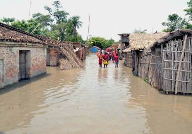 bihar, bihar flood, Farakka barrage, Farakka barrage responsible, MP dam, madhya pradesh dam, flood in bihar, nitish kumar, bansagar dam, reason of bihar flood, bihar flood reason, uttar pardesh flood, flood, indian express news, india news