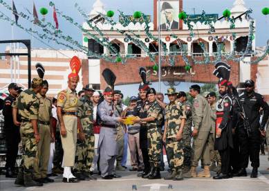 Attari-Wagah border, Attari-Wagah border Independence day, Attari Wagah Beating the retreat, BSF soldiers in Attari Wagah, India news, Independence Day,