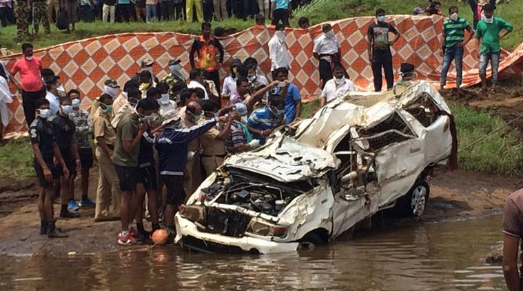 mahad tragedy: suv found with 2 bodies, death toll rises