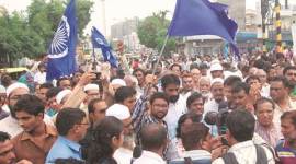 dalits in gujarat, dalit gujarat agigation, Surendranagar activists, gau rakshak, dalit family flogged by gau rakshak, dalit family flogged, gujarat dalit agitation, dalit gujarat news